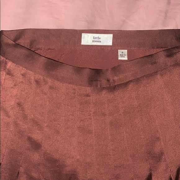 Aritzia Little moon by Wilfred Olyra midi skirt - Picture 3 of 4